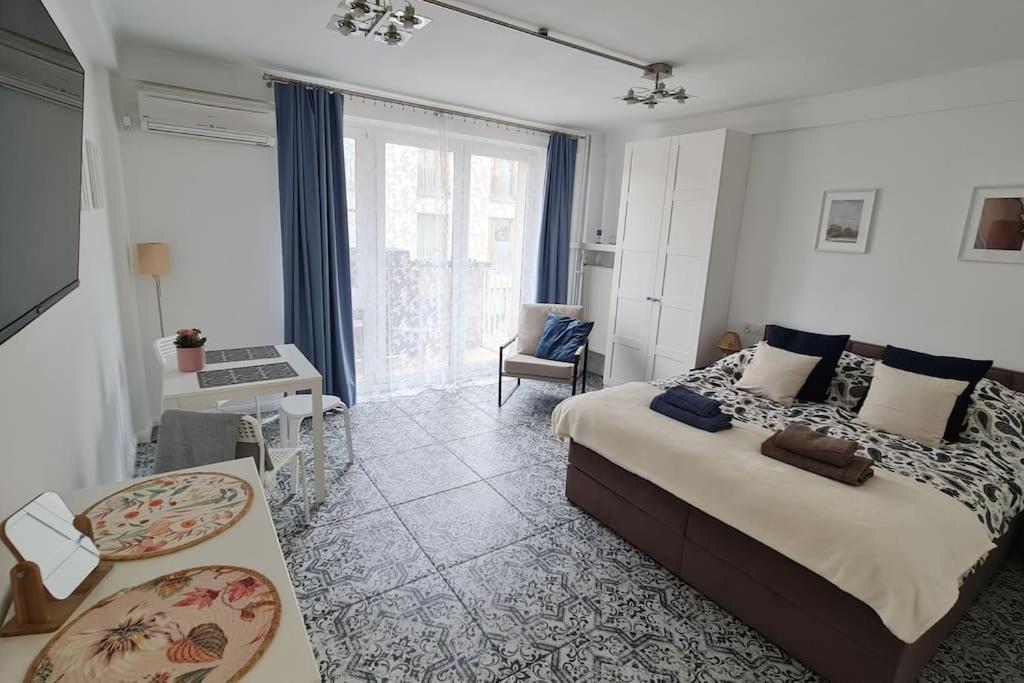 Apartament Poludniowy Z Balkonem 2 Osoby ワルシャワ エクステリア 写真